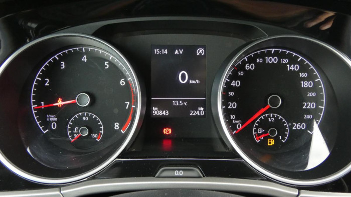 Volkswagen Touran 1.5 TSI Comfortline na operativní leasing