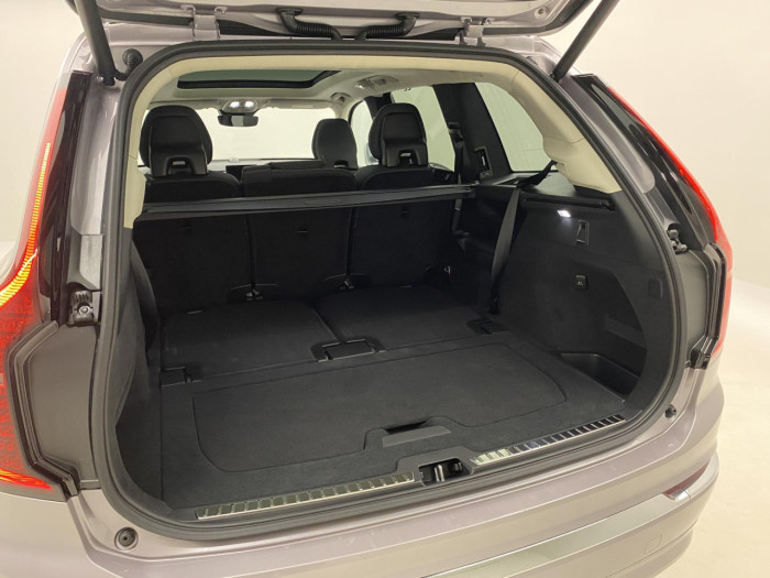 Volvo XC90 T8 AWD Plug-in BRIGHT ULTRA na operativní leasing