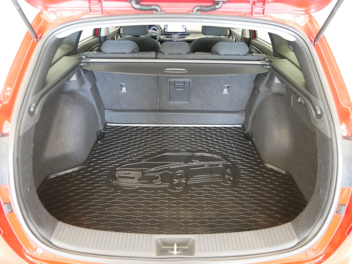 Hyundai i30 1.0 T-GDi 88 kW Smart na operativní leasing