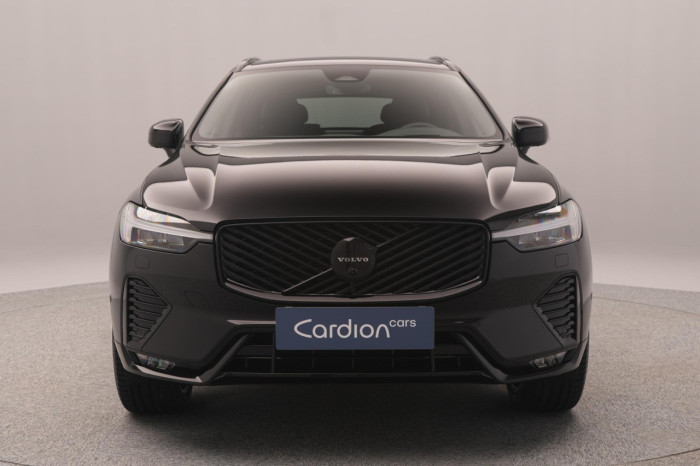 Volvo XC60 B5 AWD AUT PLUS BLACK EDITION na operativní leasing