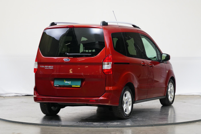 Ford Tourneo Courier 1.5 TDCi 74 kW Trend na operativní leasing
