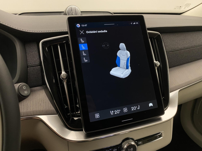 Volvo XC90 T8 AWD Plug-in BRIGHT PLUS 7m na operativní leasing