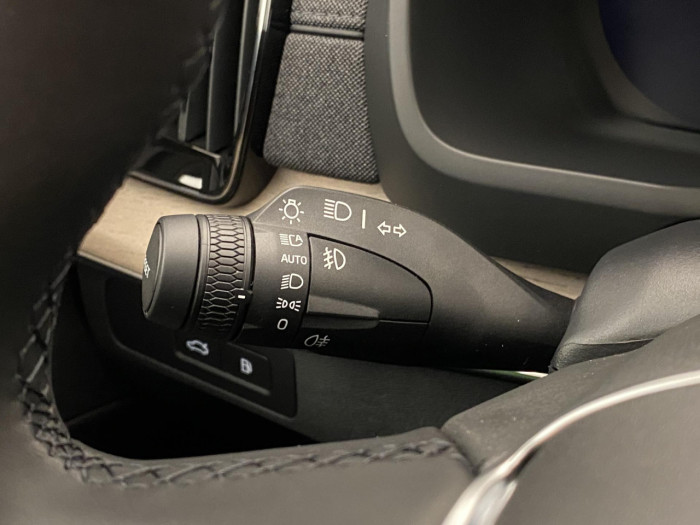 Volvo XC90 T8 AWD RECHARGE BRIGHT PLUS 7m na operativní leasing