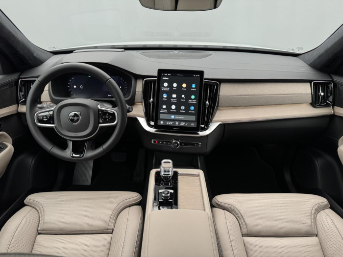 Volvo XC90 B5 AWD AUT DARK ULTRA 7 míst na operativní leasing