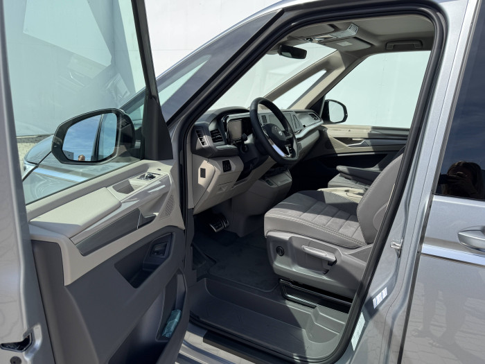 Volkswagen Multivan Long Style 4M 6DSG 1,5TSI / 130kW na operativní leasing