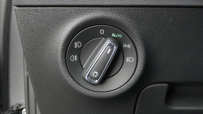 Škoda Karoq 1,5 TSI DSG Style na operativní leasing