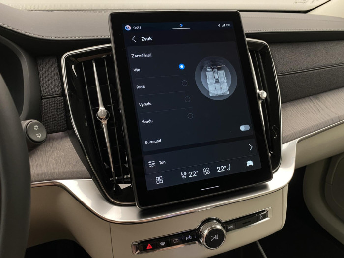 Volvo XC90 T8 AWD Plug-in BRIGHT PLUS 7m na operativní leasing