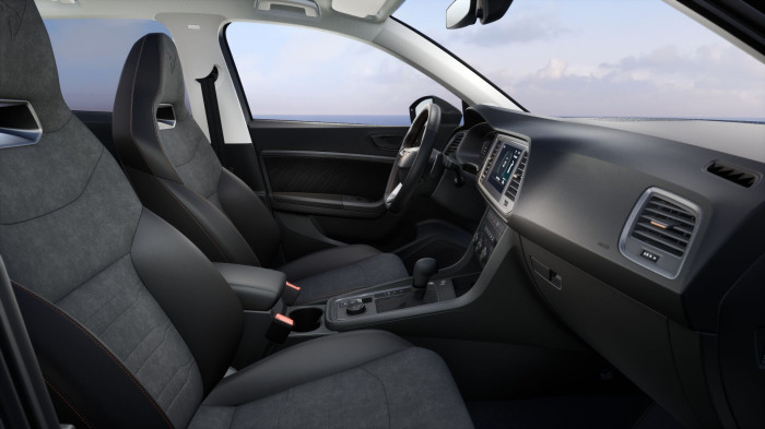 CUPRA Ateca 1.5 TSI 150k DSG 7 automat na operativní leasing