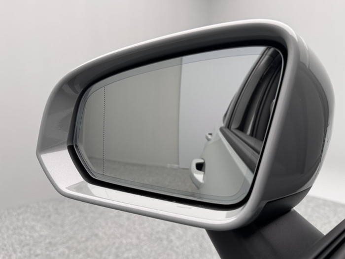 Volvo V60 B4 AUT CORE na operativní leasing