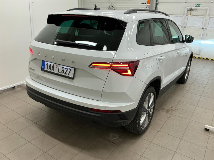 Škoda Karoq 1,5 TSI DSG Style na operativní leasing