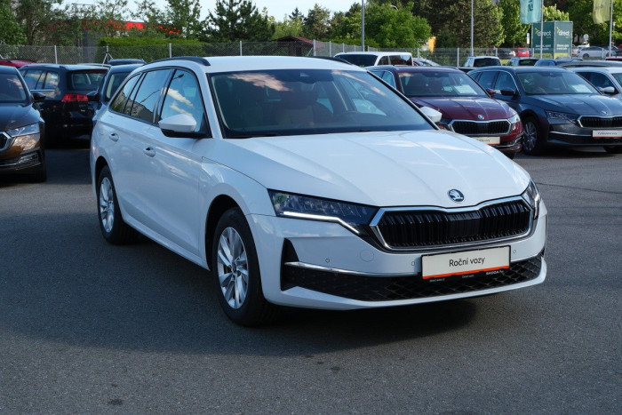 Škoda Octavia 1.5 TSI 85 kW 130 let na operativní leasing