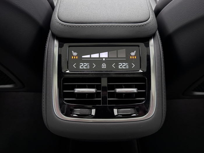 Volvo XC90 B5 AWD AUT BRIGHT ULTRA 7míst na operativní leasing