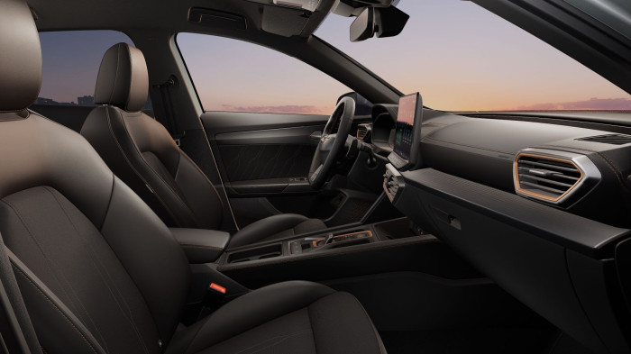 CUPRA Formentor 1.5 eTSI 150k DSG automat na operativní leasing