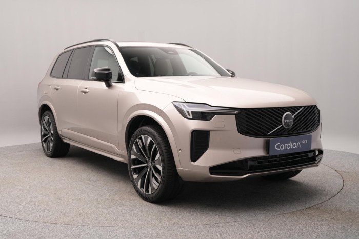 Volvo XC90 T8 AWD Plug-in ULTRA DARK 7m na operativní leasing