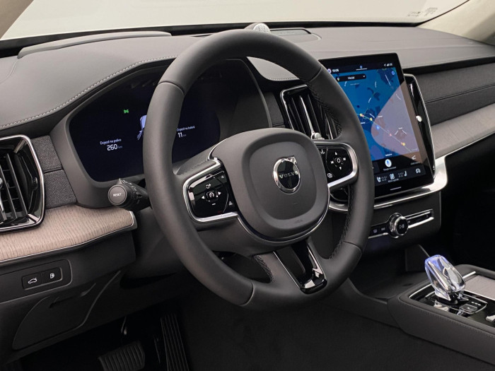 Volvo XC90 T8 AWD Plug-in BRIGHT ULTRA na operativní leasing