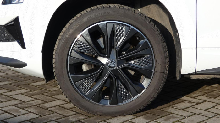 Škoda Karoq 1,5 TSI Sportline na operativní leasing