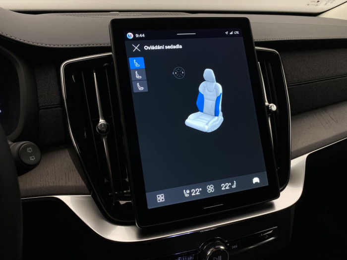 Volvo XC90 B5 AWD AUT BRIGHT PLUS na operativní leasing