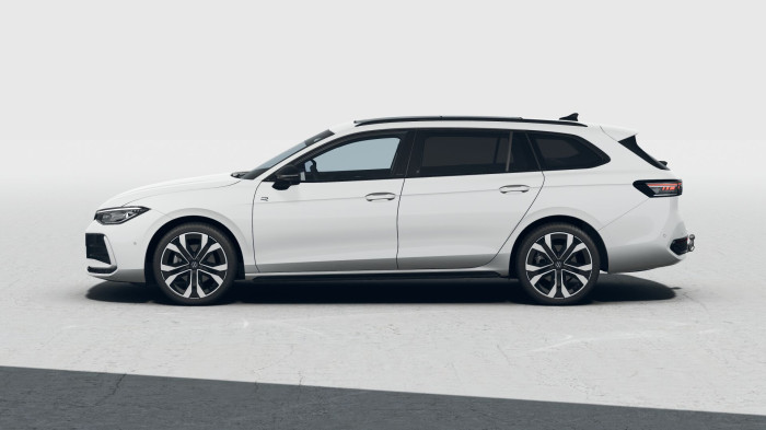 Volkswagen Passat R-Line People 2,0 TDI 110 kW na operativní leasing
