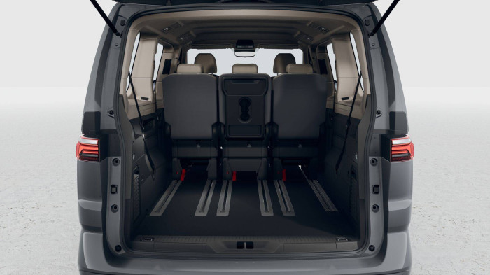 Volkswagen Multivan Long 7DSG 2,0TSI / 150kW (5 míst) na operativní leasing