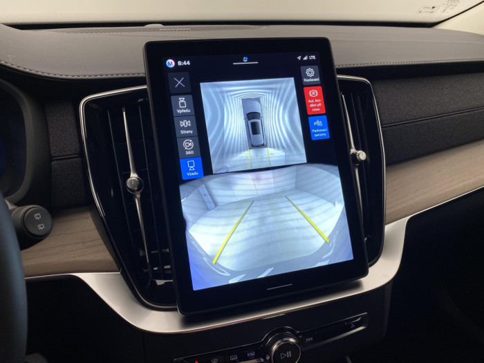 Volvo XC90 T8 AWD Plug-in BRIGHT PLUS 7m na operativní leasing