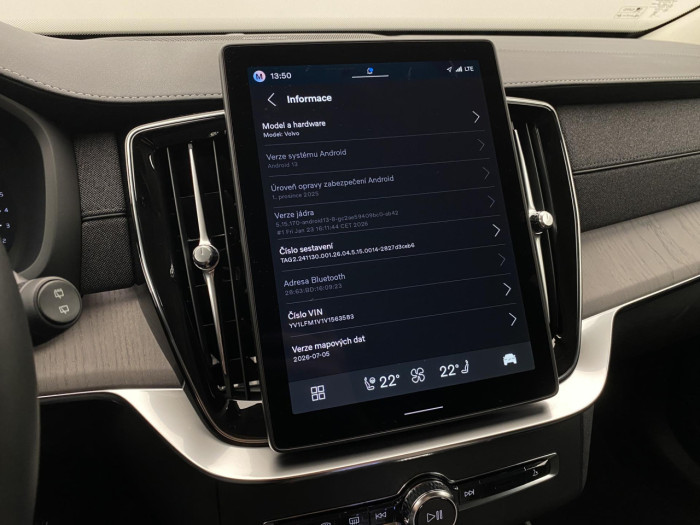 Volvo XC90 B5 AWD AUT DARK PLUS 7míst na operativní leasing