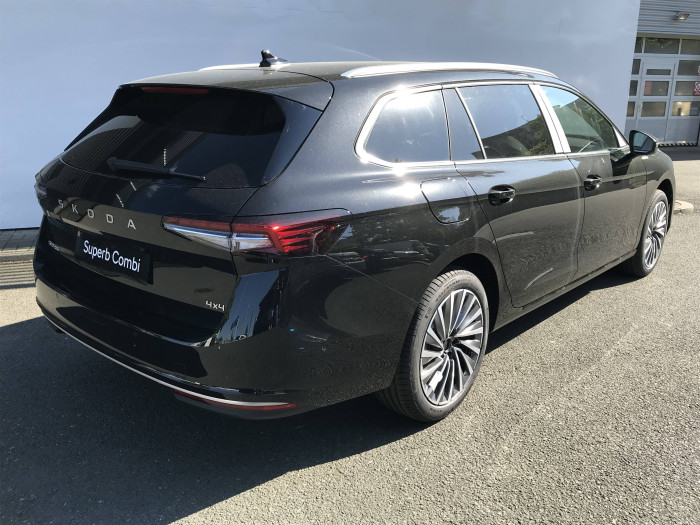Škoda Superb Combi L&K 7DSG 2,0 TDI / 142kW na operativní leasing