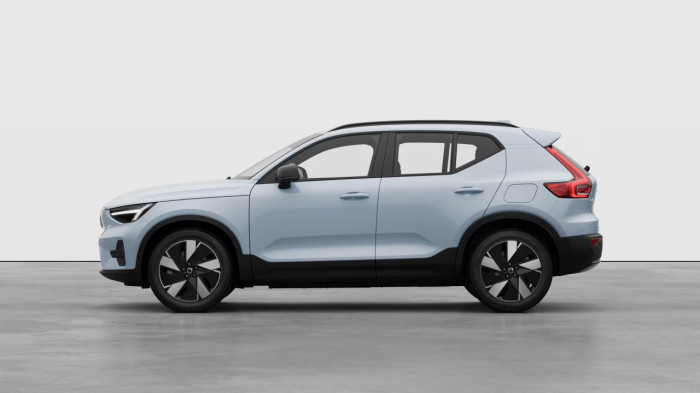Volvo EX40 PURE ELECTRIC SINGLE CORE RWD na operativní leasing