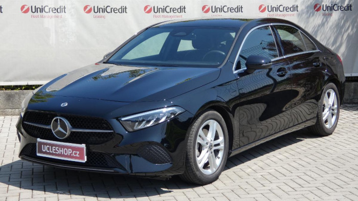 Mercedes-Benz Třídy A 180 Sedan na operativní leasing