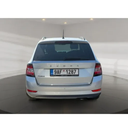 Škoda FabiaCom.1.0TSI 70 Ambition 5d na operativní leasing