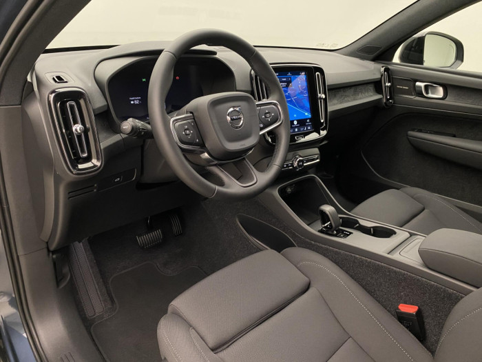 Volvo EX40 SINGLE MOTOR EXTENDED PLUS na operativní leasing