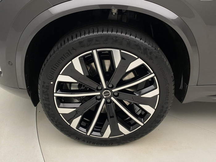 Volvo XC90 T8 AWD RECHARGE BRIGHT PLUS 7m na operativní leasing