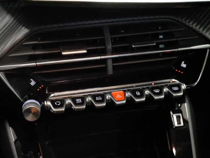 Peugeot 2008 1.2 PureTech 74 kW Active na operativní leasing