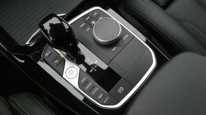 BMW X3 2.0 xDrive20i AT Advantage na operativní leasing