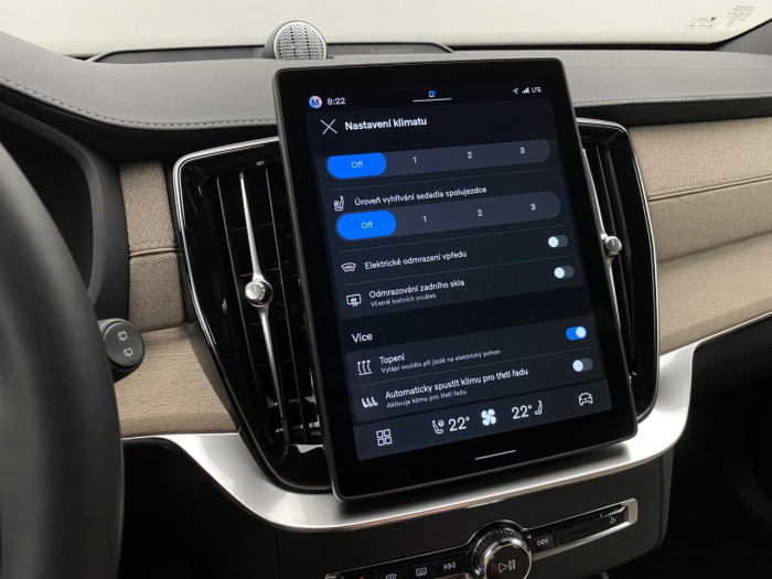 Volvo XC90 T8 AWD Plug-in BRIGHT PLUS 7m na operativní leasing