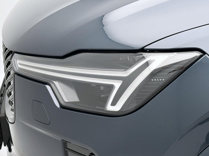 Volvo XC90 B5 AWD AUT DARK PLUS 7míst na operativní leasing