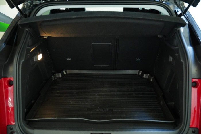 Peugeot 3008 1.5 Blue-HDi 96 kW Roadtrip na operativní leasing