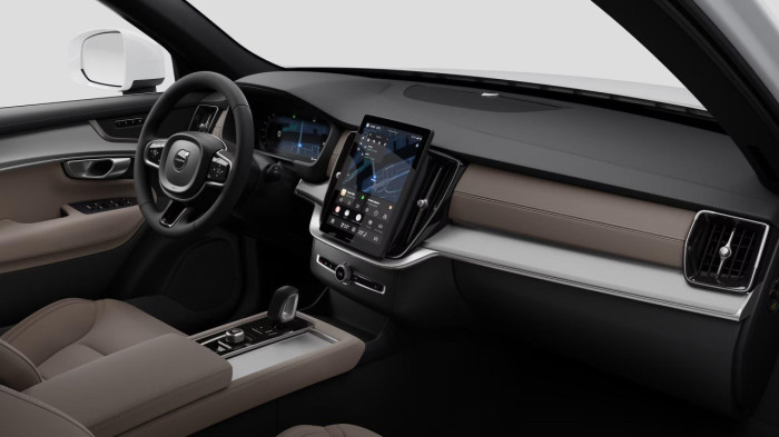 Volvo XC90 B5 AWD AUT CORE 7míst na operativní leasing