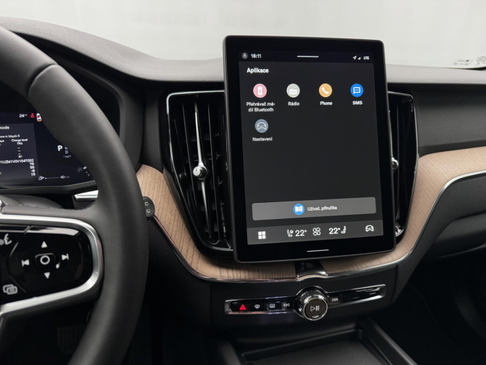 Volvo XC60 B5 AWD AUT BRIGHT PLUS na operativní leasing