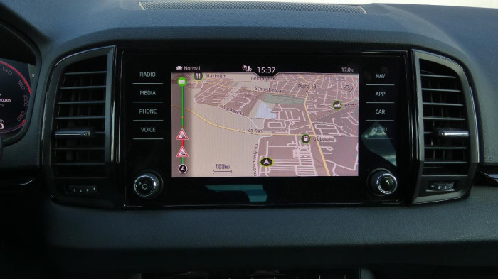 Škoda Karoq 1,5 TSI Sportline DSG na operativní leasing