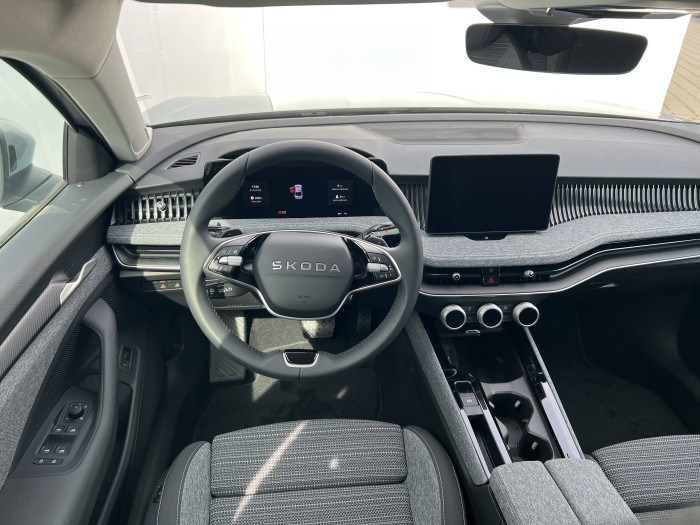 Škoda Superb Selection 7DSG 2,0TDI / 110kW na operativní leasing