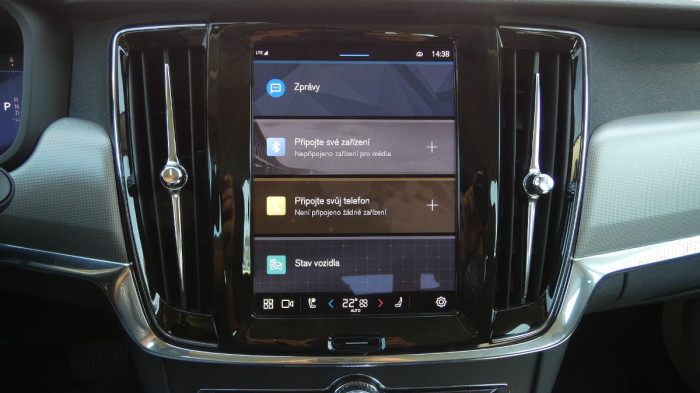 Volvo V90 B4 mHEV AWD aut. Momentum Pro na operativní leasing