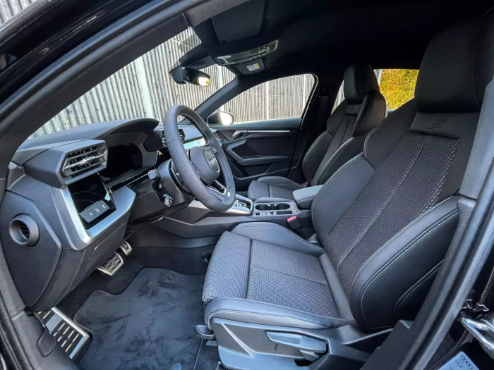 Audi A3 S line 1.5 TFSI 110 kW Benzín Automatická převodovka na operativní leasing