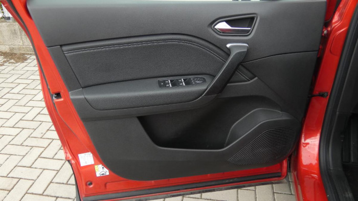 Renault Captur 1,3 TCe 140 Techno EDC na operativní leasing