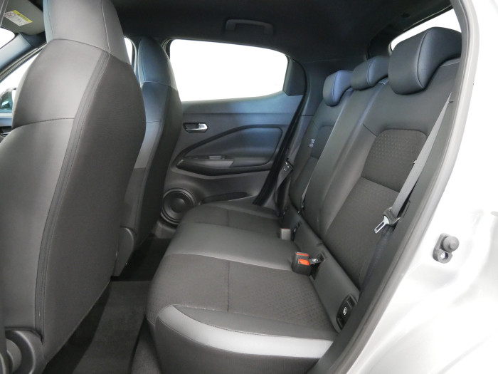 Nissan Juke 1.0 DIG-T 84 kW N-Connecta na operativní leasing