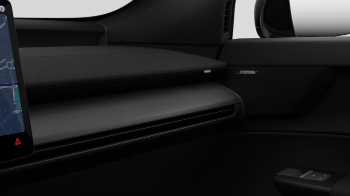Volvo EX60 PURE ELECTRIC PLUS na operativní leasing