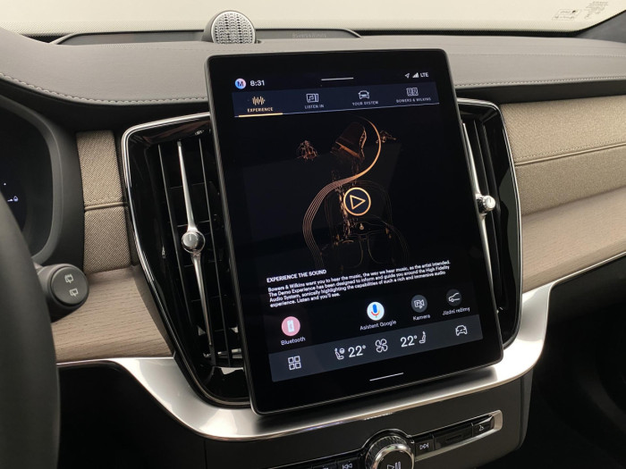 Volvo XC90 T8 AWD Plug-in BRIGHT ULTRA na operativní leasing