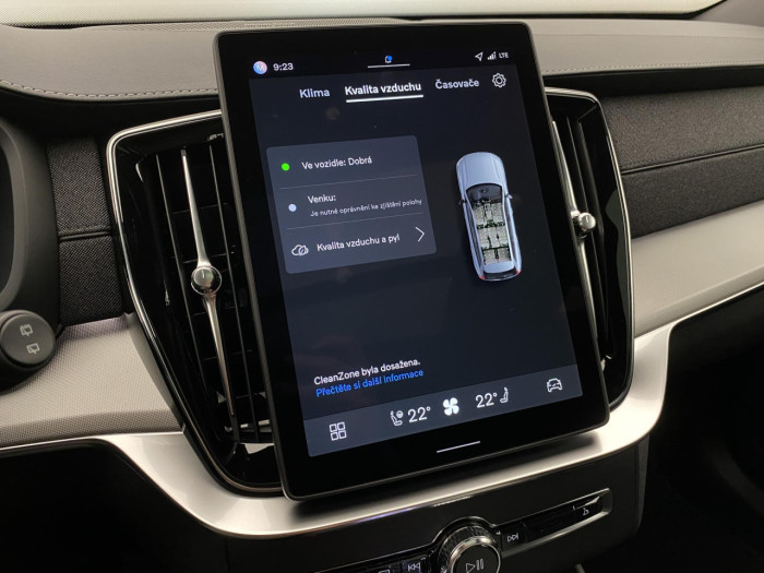 Volvo XC90 B5 AWD BLACK EDITION PLUS 7 na operativní leasing