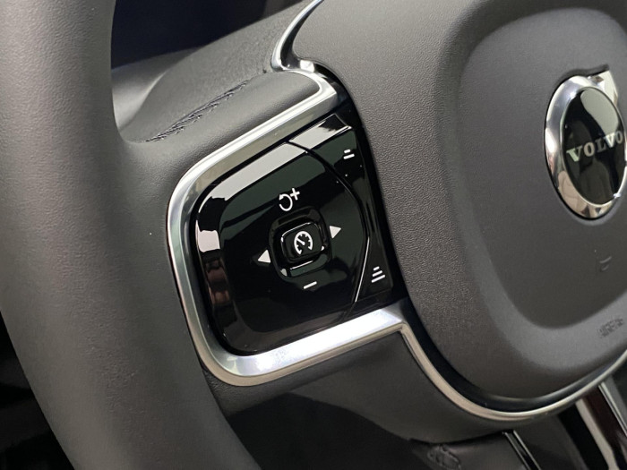 Volvo XC90 T8 AWD Plug-in BRIGHT ULTRA na operativní leasing