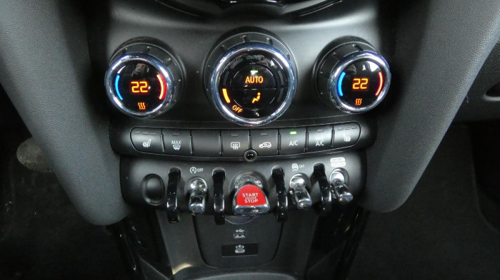 Mini Cooper S 2.0T aut. na operativní leasing