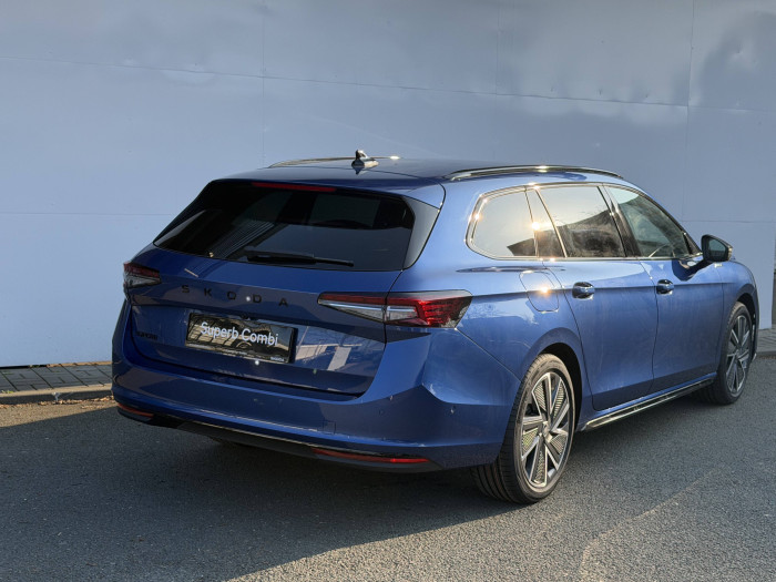 Škoda Superb Combi Sportline DSG 2,0TDI / 110kW na operativní leasing
